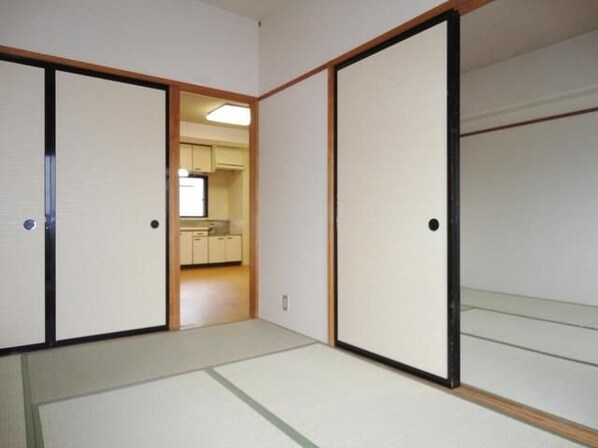 キャッスル305の物件内観写真